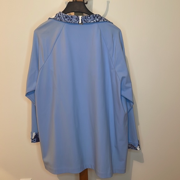 St. John Sport by Marie Gray - Picture 8 of 8